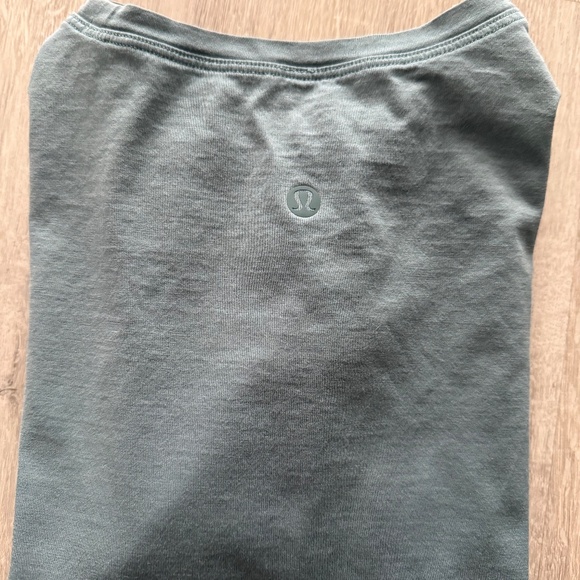 lululemon Women’s Cates T-Shirt Sage Short Sleeve Pima Cotton Large - Picture 4 of 5